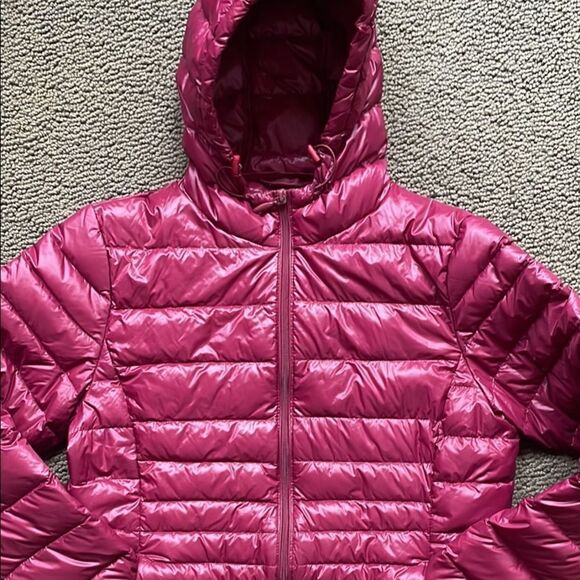 OROLAY Down Filled Long Puffer Coat with Hood Woman’s Small wine color - Picture 1 of 12